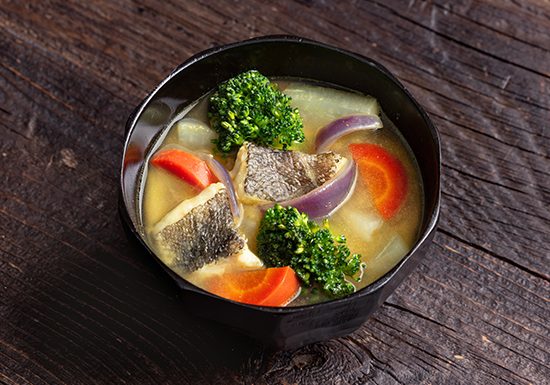 タラとブロッコリーのカレー味噌汁