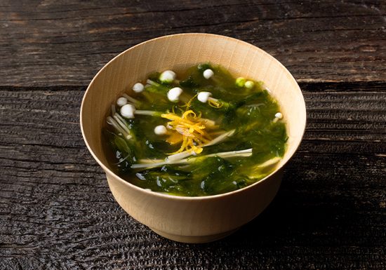 あおさとえのきの柑橘香る味噌汁